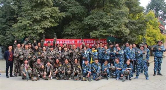 春日繁花，不如风华正茂的你们！