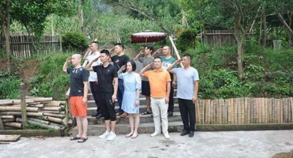 八一：致敬最可爱的“你”