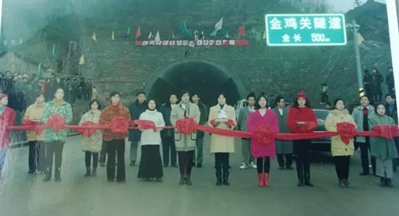 时光带不走他们的美好回忆！