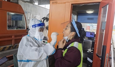 防疫、生产两不误 众志成城抗疫情