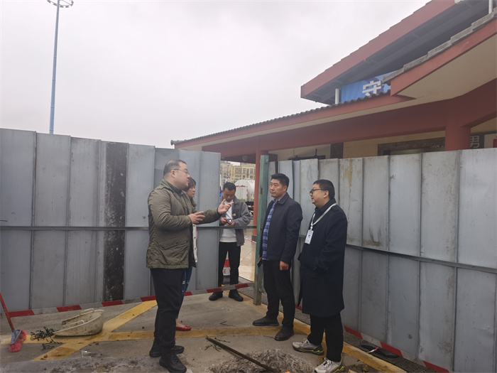成雅分公司督导新津服务区安全生产工作
