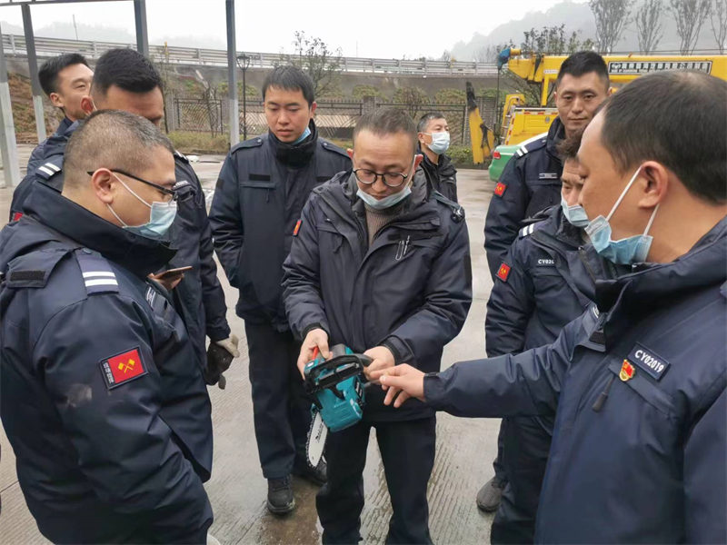 开展应急装备使用培训 提高全员应急处置能力